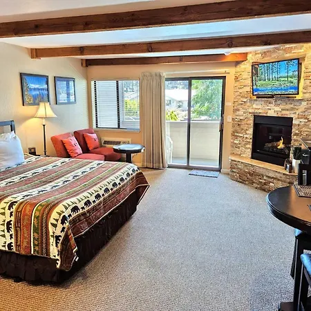 Lakeland Village #110